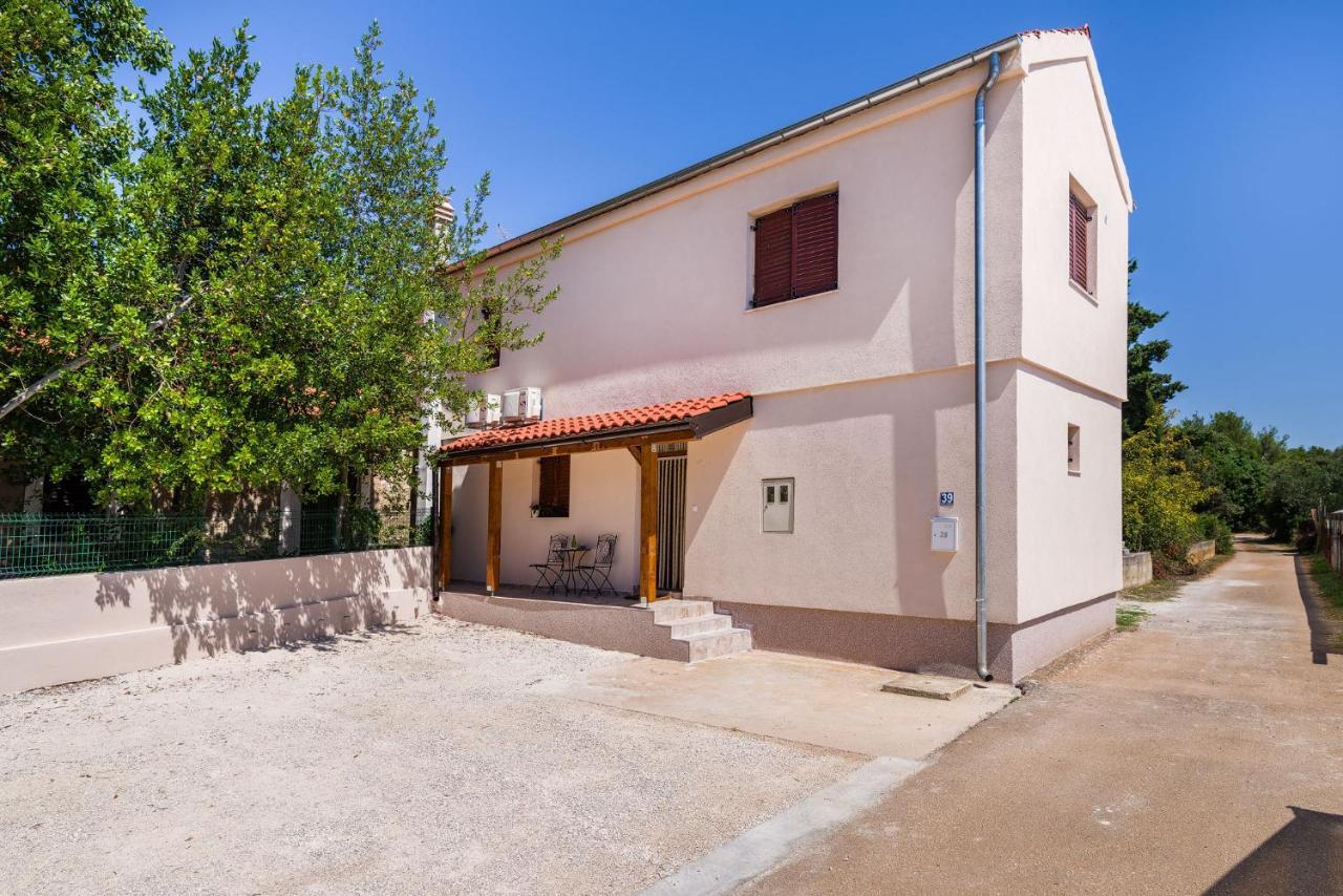 Holiday House Dolce Vita Sukosan Exterior photo